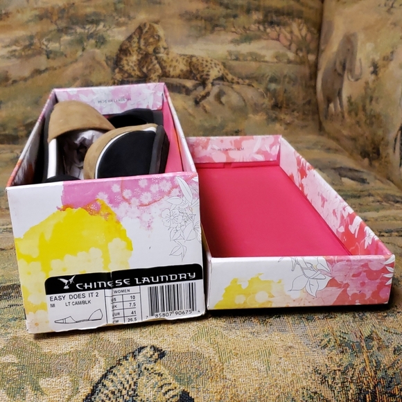 Chinese Laundry Easy Does It - Picture 6 of 6